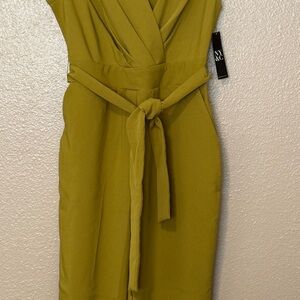 New York & Company Chartreuse Pantsuit with Belt and Pockets